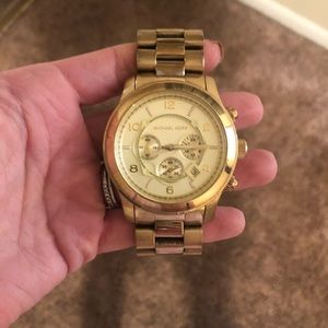 Michael Kors watch- petite size no extra links